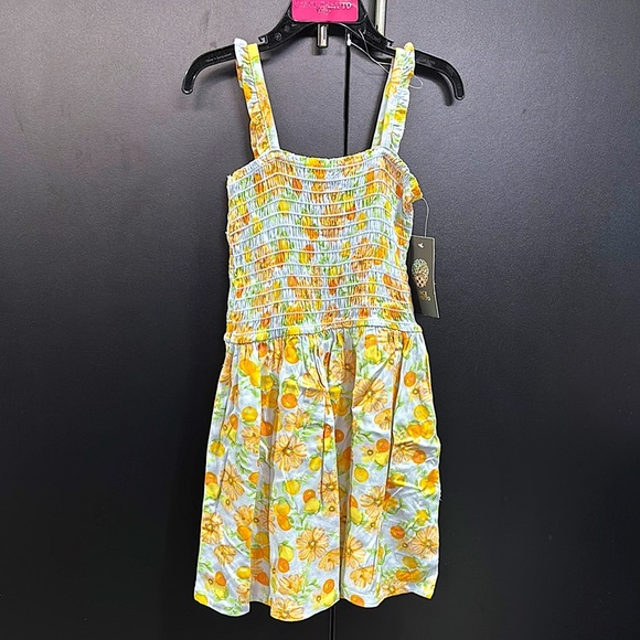 Vince Camuto Shirred top,ruffle strap,floral and lemon pattern,lightweight - Picture 1 of 7